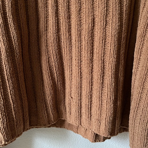 American Eagle Outfitters Chenille Brown Sweater - Picture 8 of 11